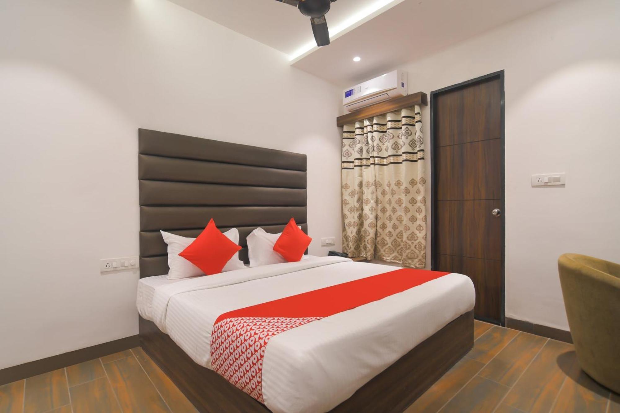 Hotel O Rudraksh Indaur Exteriér fotografie