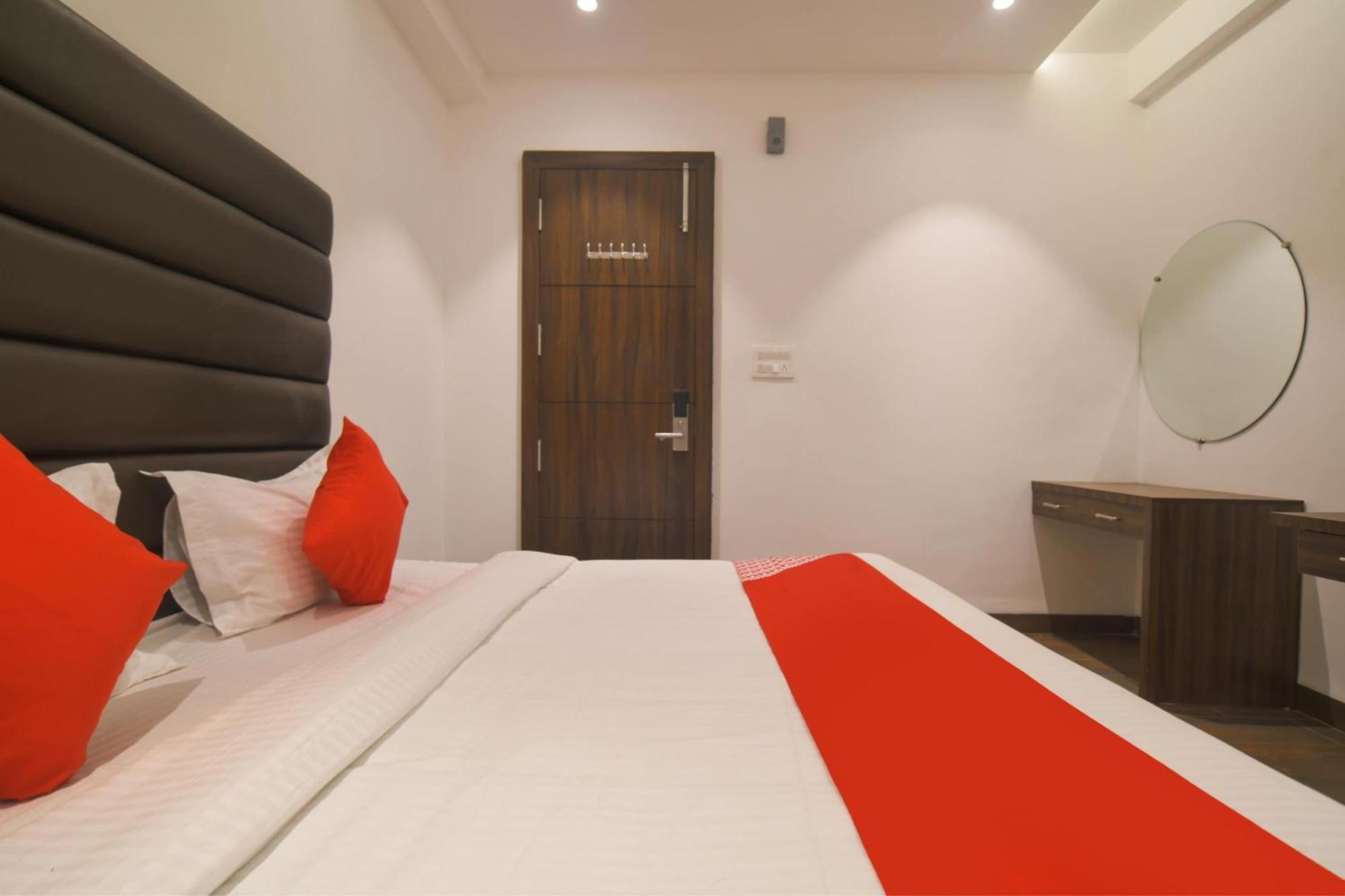 Hotel O Rudraksh Indaur Exteriér fotografie
