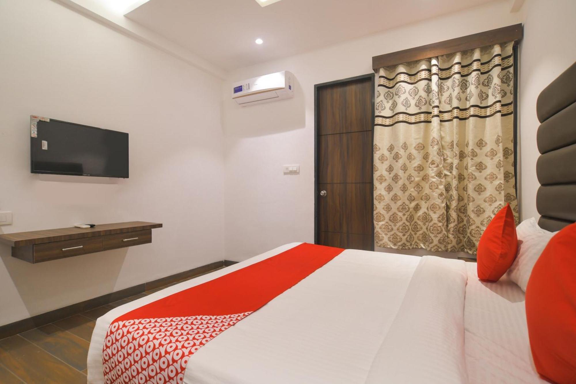 Hotel O Rudraksh Indaur Exteriér fotografie
