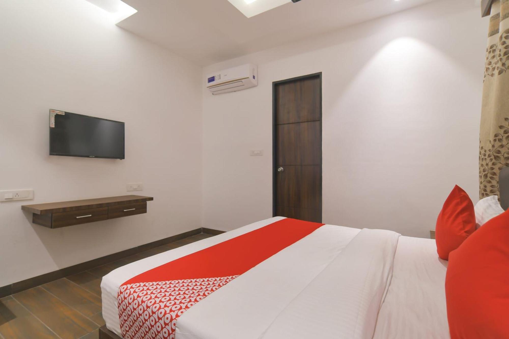 Hotel O Rudraksh Indaur Exteriér fotografie