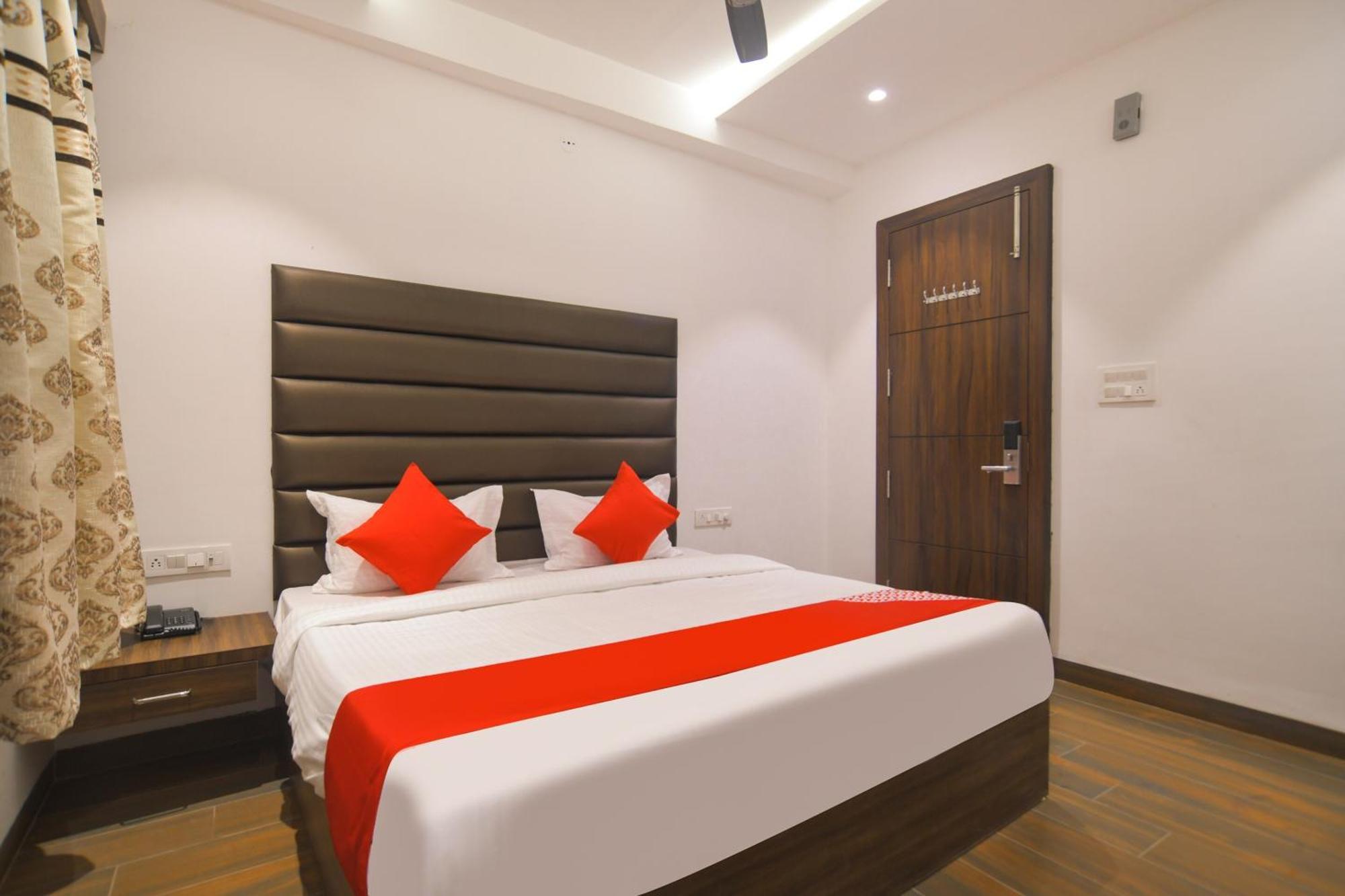 Hotel O Rudraksh Indaur Exteriér fotografie